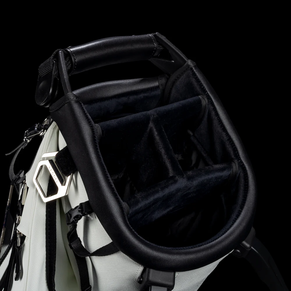 Gigantic George White Vessel Stand Bag - Image 4
