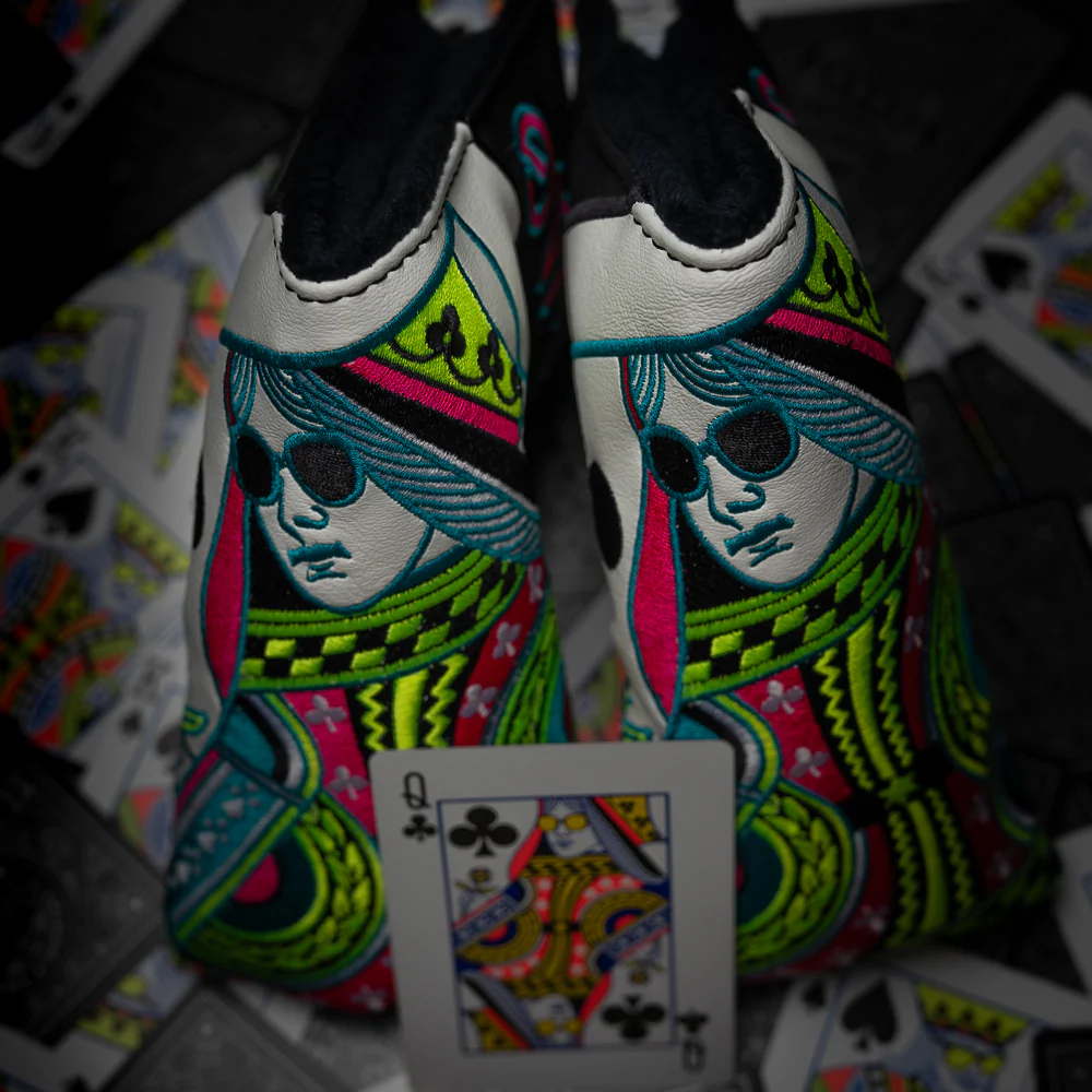 Queen Of Clubs Blade Cover - Image 2